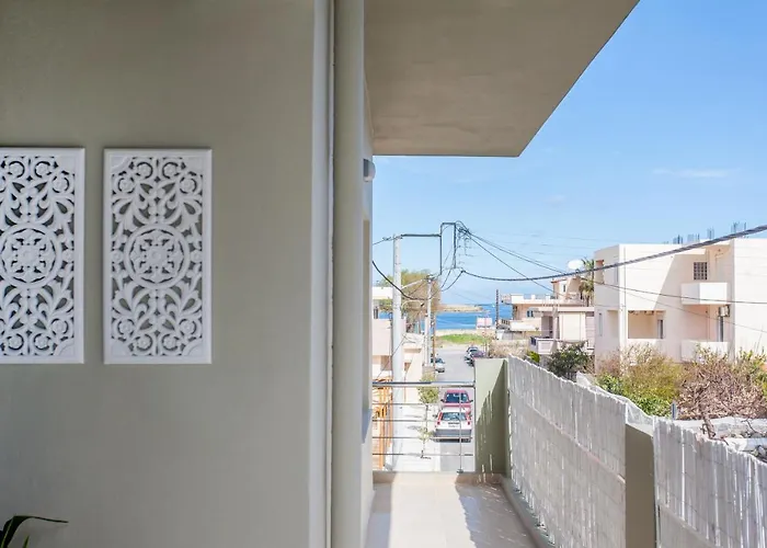 Nima's Beach Apartment